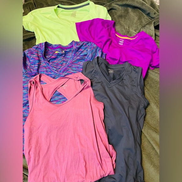 Danskin Now Tops - Set of Five Medium Athletic Tops